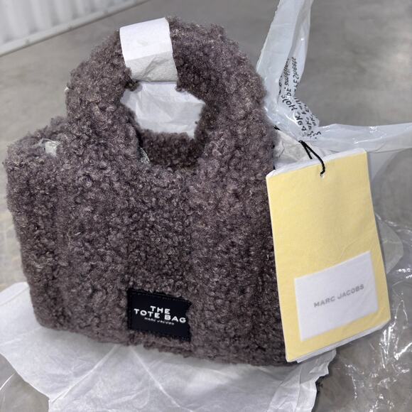 Marc Jacobs Women's The Teddy Small Tote Grey New Sealed Rare - Picture 12 of 12